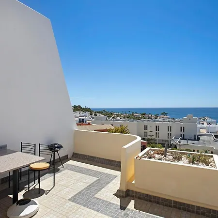Magnolia Apartment